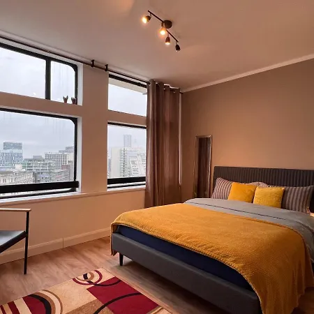 City View 2 Bedrooms Flat Manchester Exterior photo