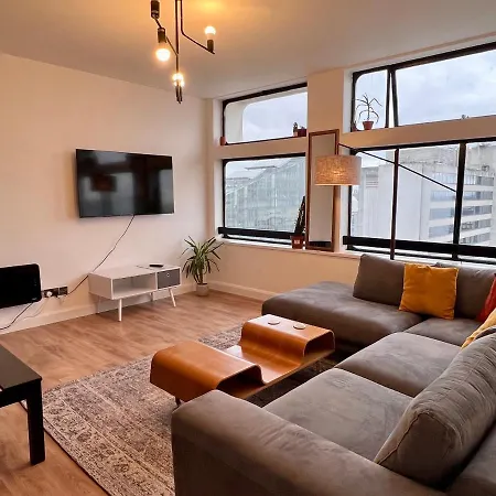 City View 2 Bedrooms Flat Manchester Exterior photo